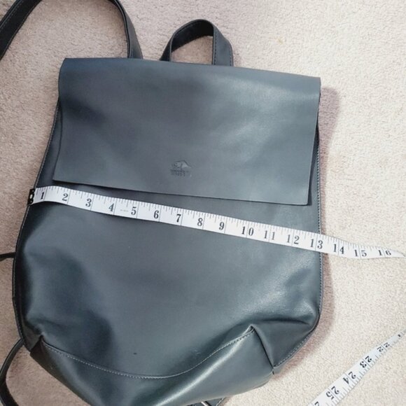 Roots Charcoal Leather Backpack - Picture 8 of 10